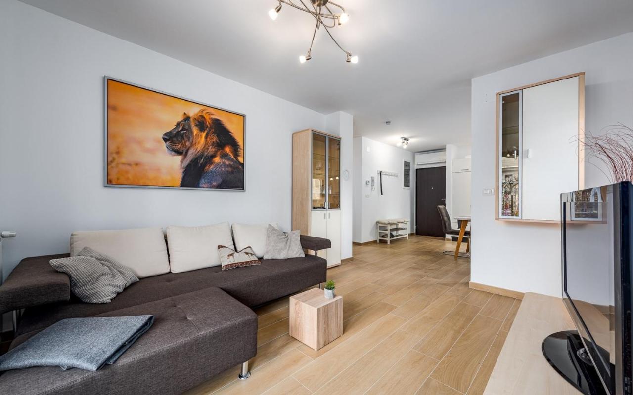 Punta Mary House With Apartment Umag Exterior photo